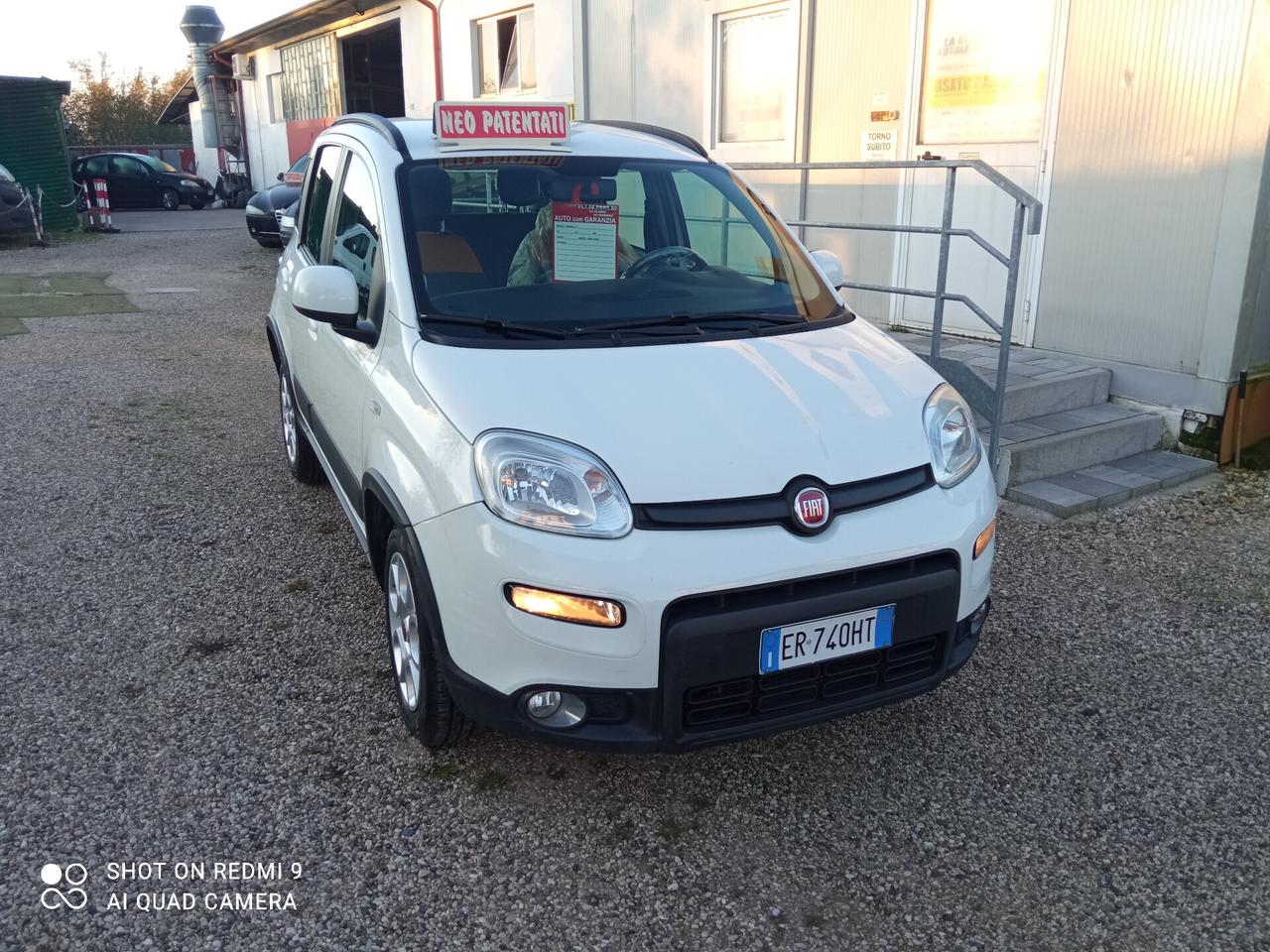 Fiat Panda 0.9 TwinAir Turbo Natural Power Lounge