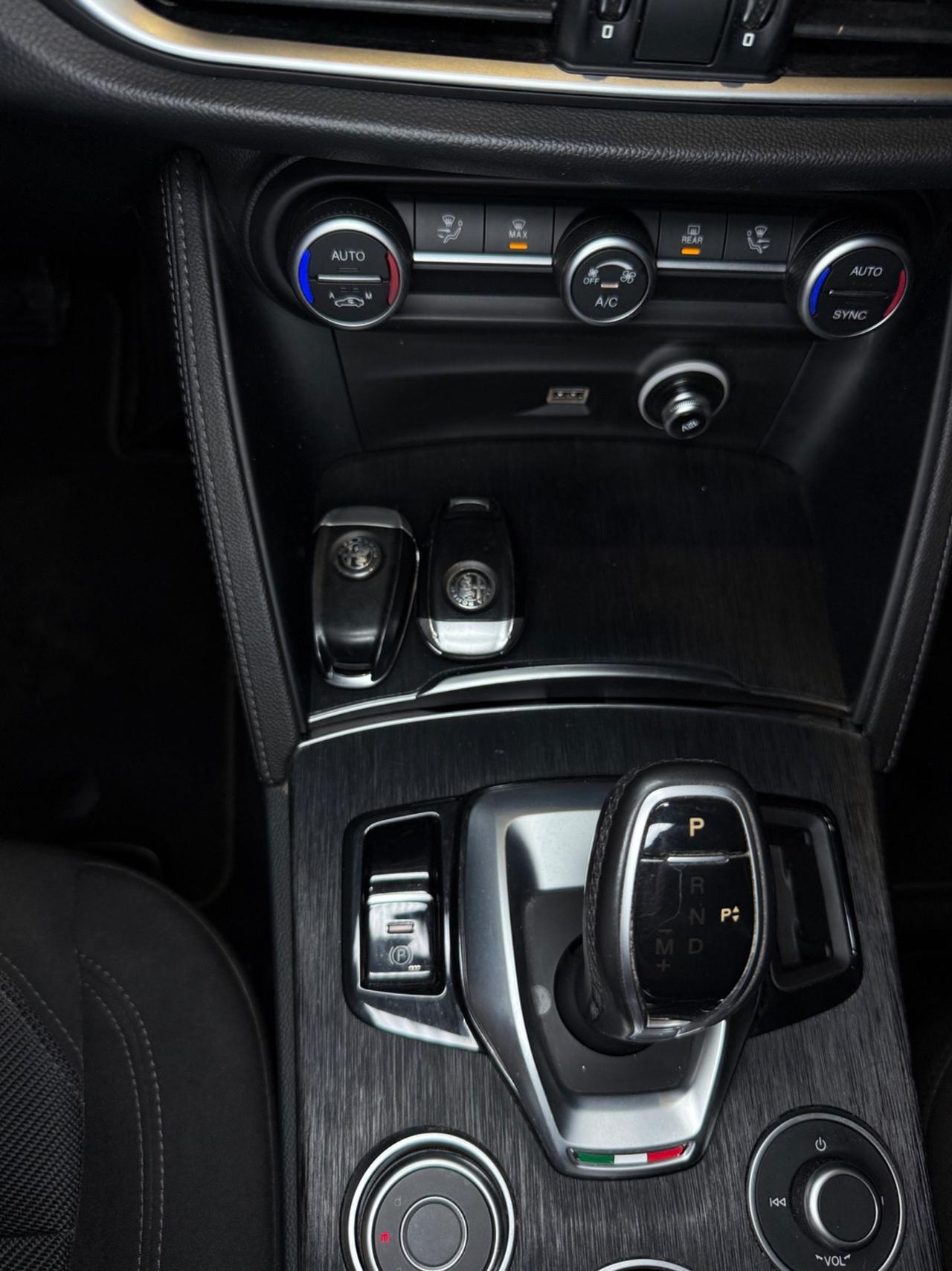 Alfa Romeo Stelvio 2.2 Turbodiesel 190 CV AT8 Q4 Business