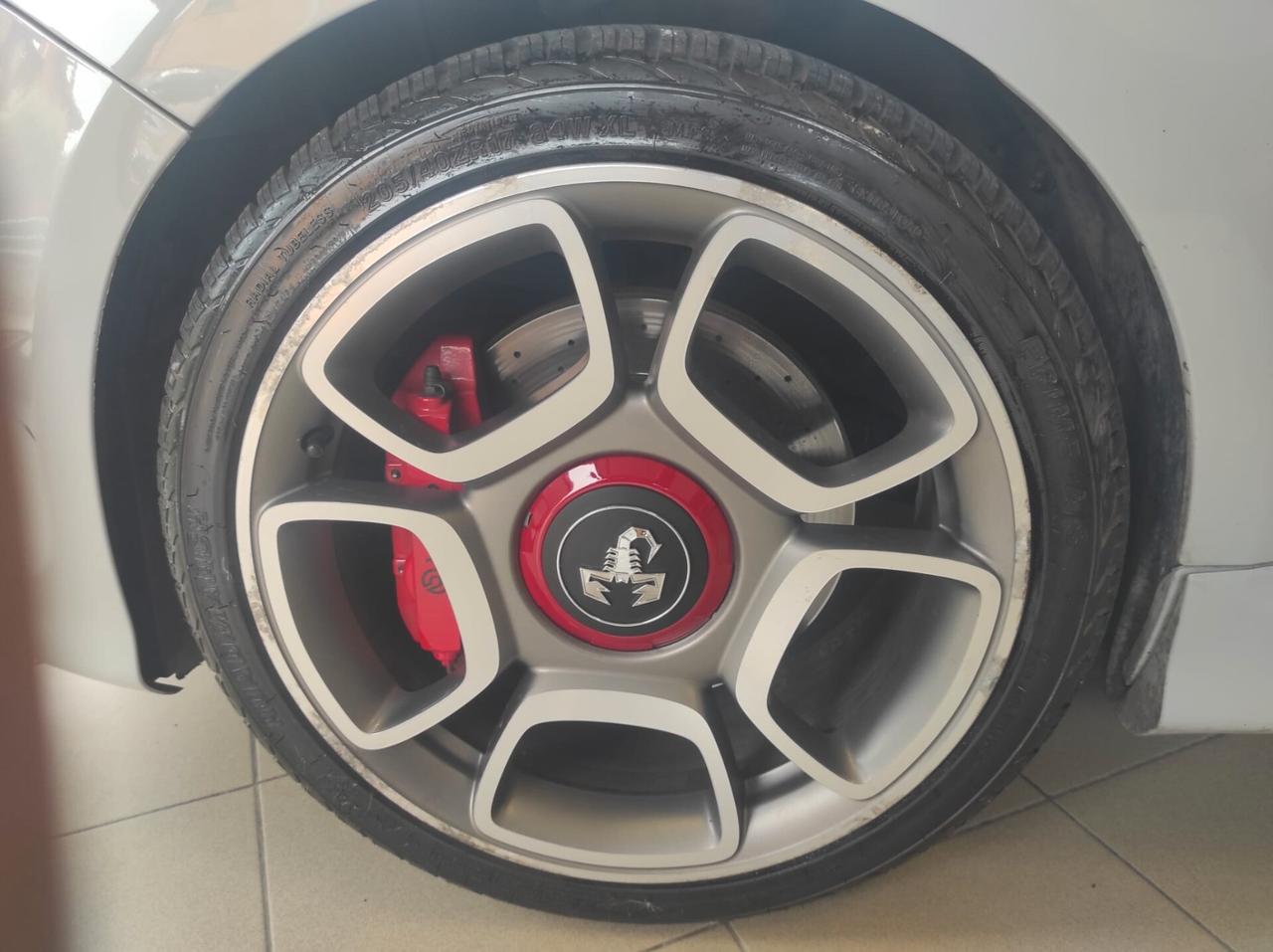Abarth 500 con kit EsseEsse 1.4 Turbo T-Jet 160 CV Turismo