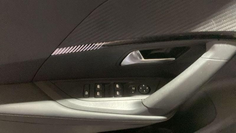 Peugeot 2008 2008 PureTech 100 S&S Allure
