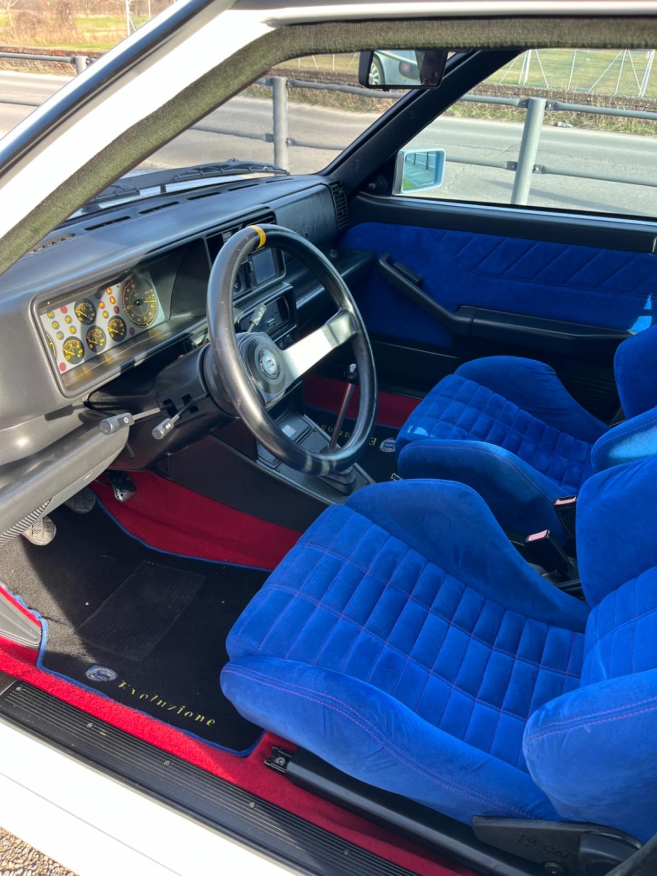 Lancia Delta 2.0i.e. turbo cat HF integrale