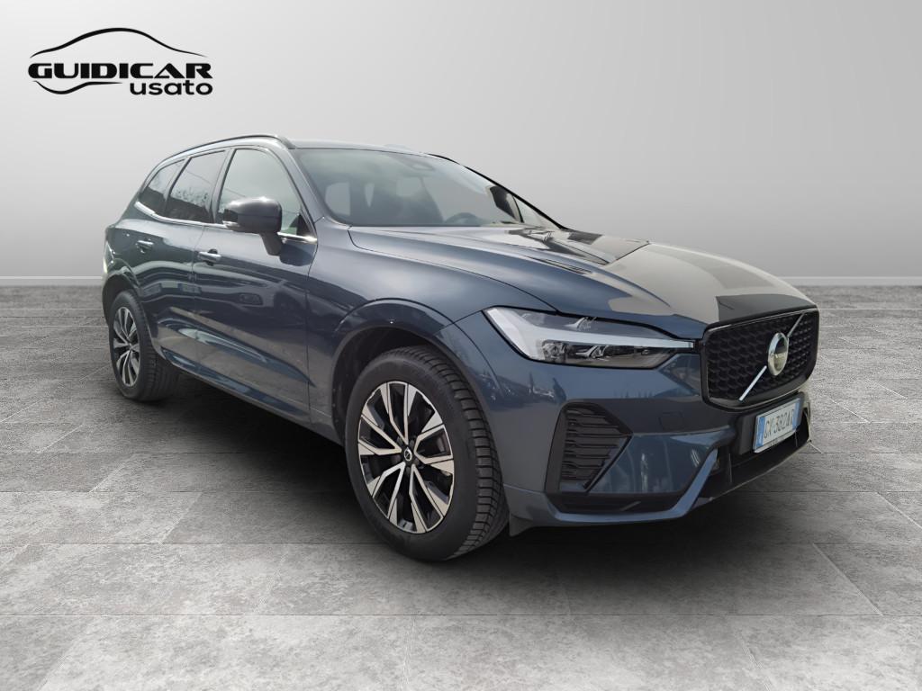 VOLVO XC60 II 2022 - XC60 2.0 b4 Plus Dark auto