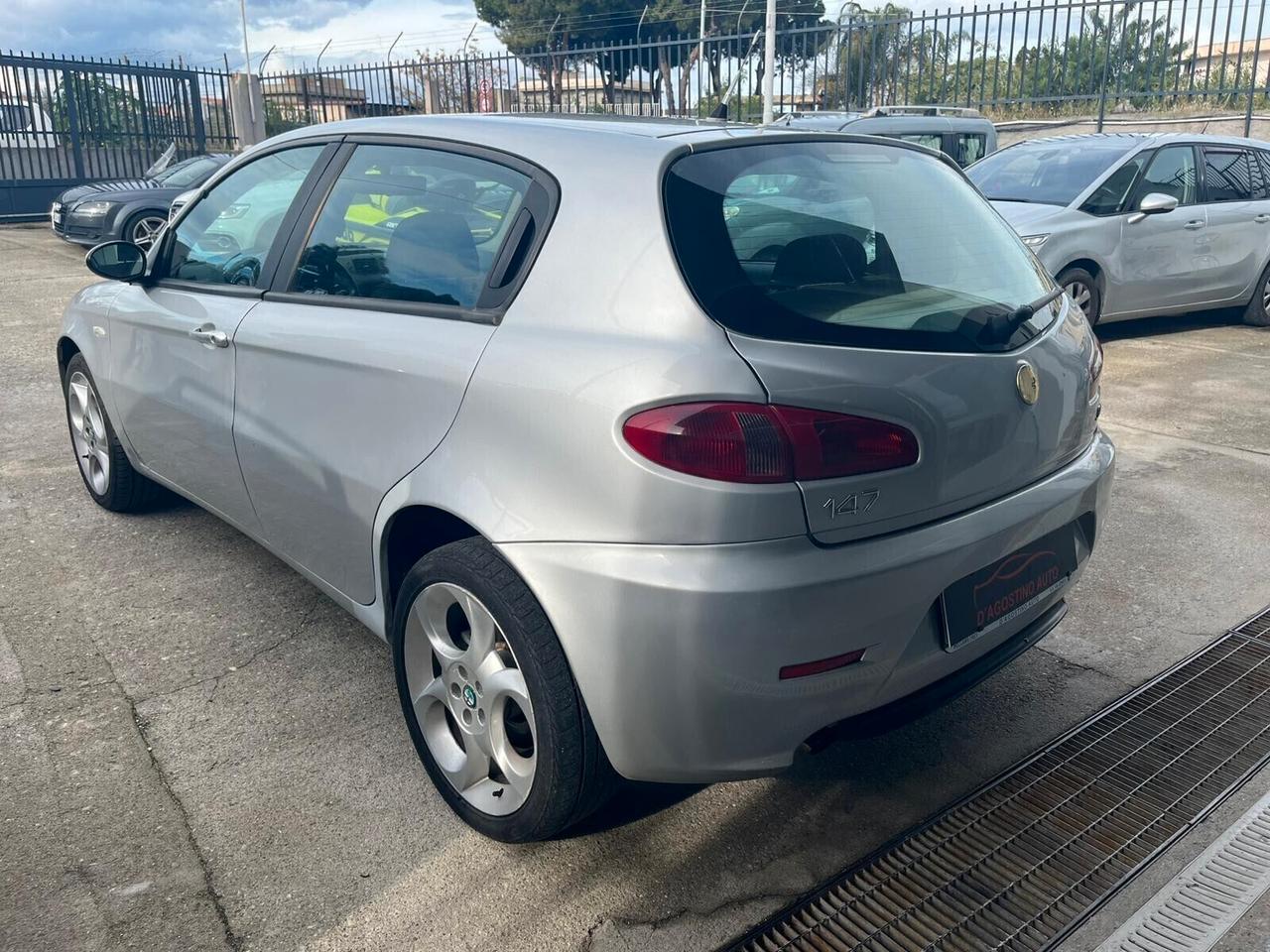 Alfa Romeo 147 1.9 JTD MTJ 16V 5 porte Dist.