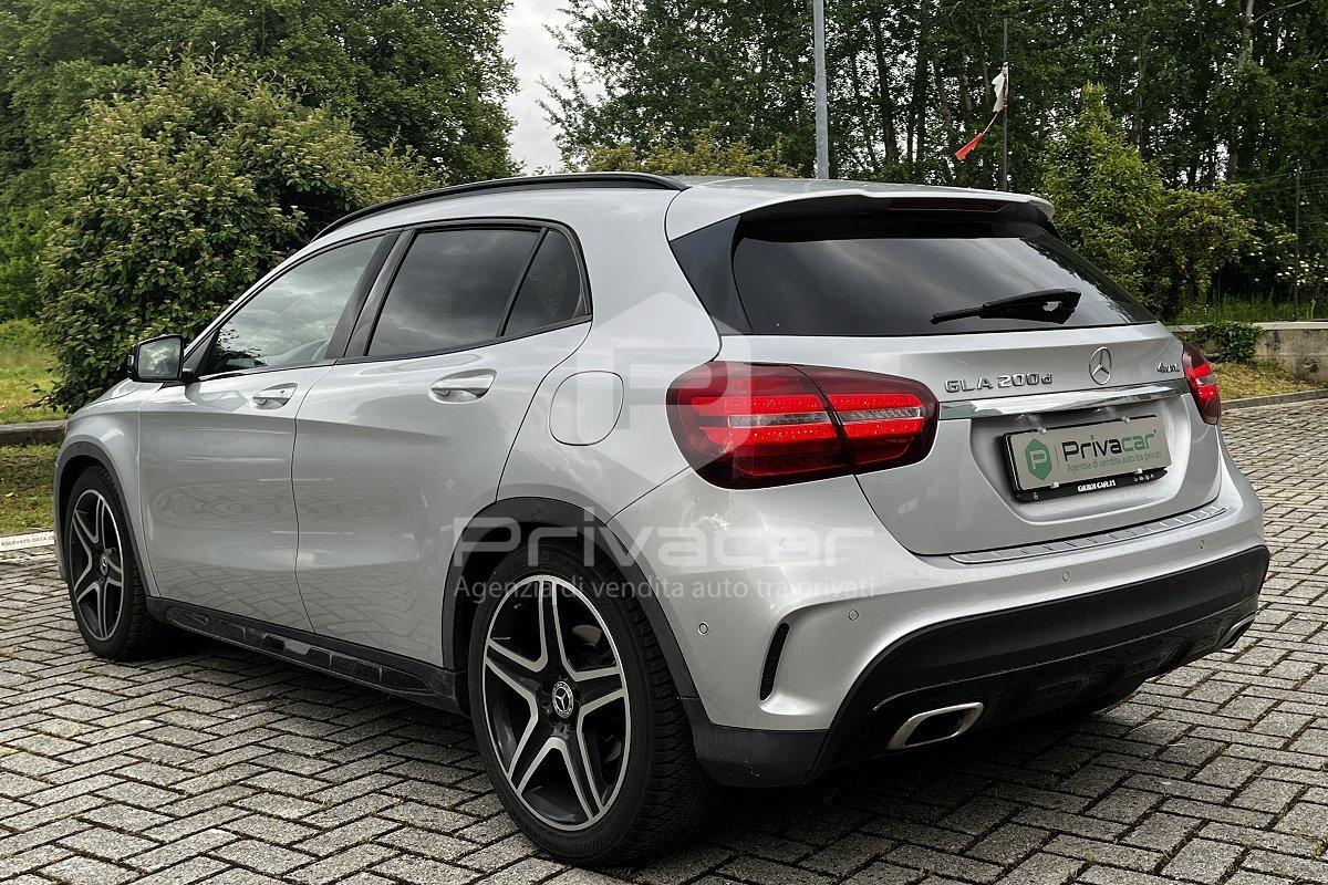 MERCEDES GLA 200 d Automatic 4Matic Premium