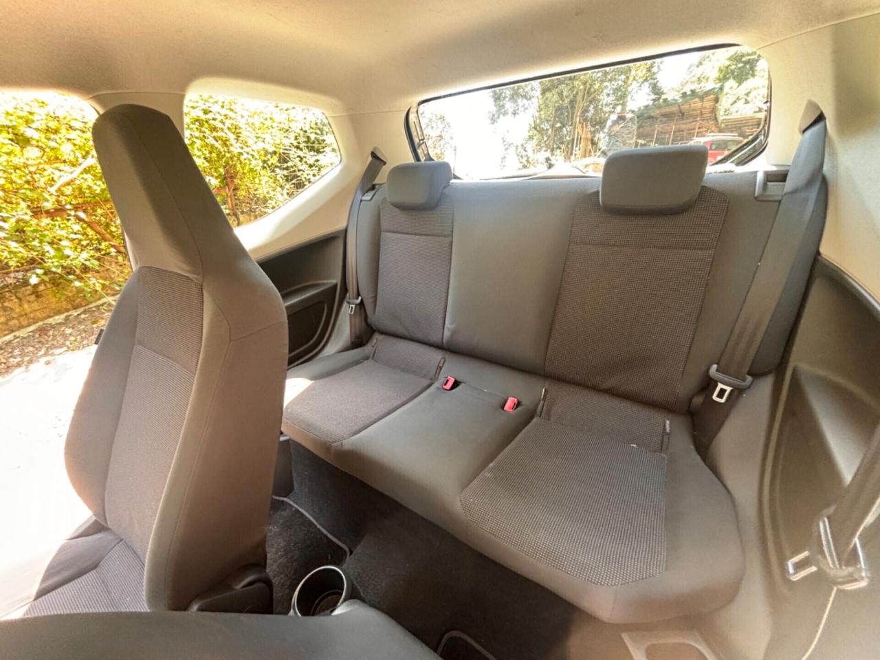 Volkswagen up! 1.0 3p. take