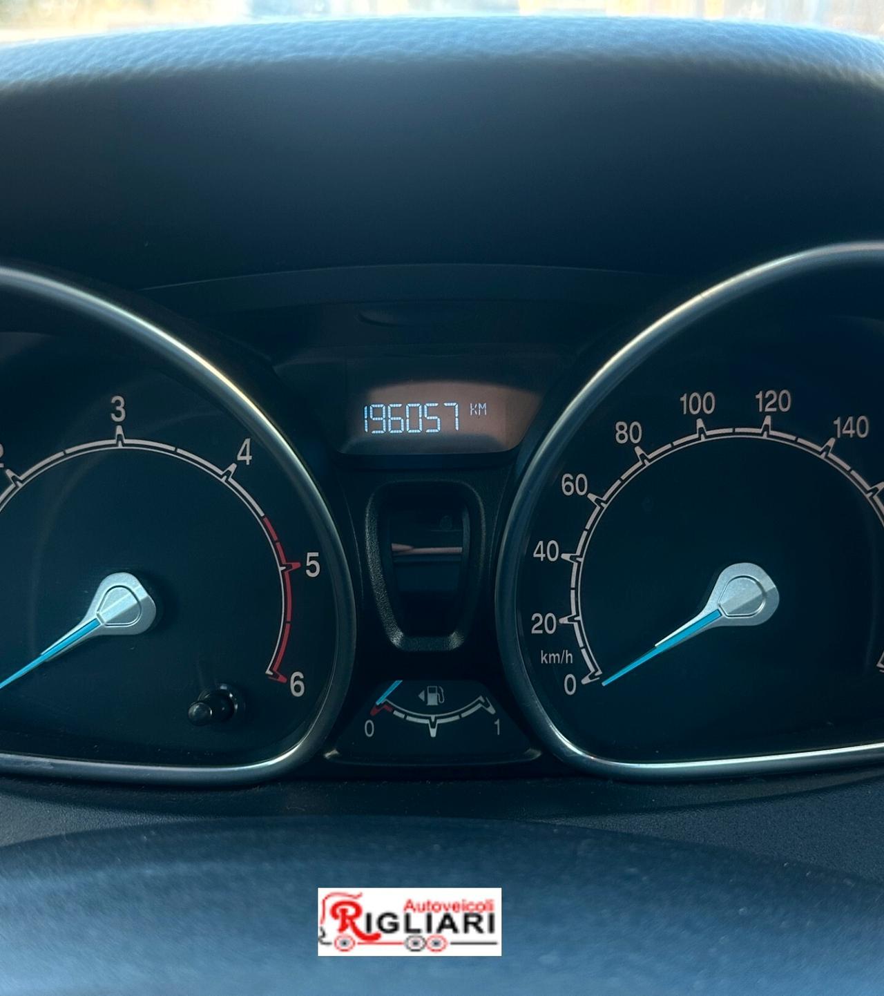 Ford B-Max 1.6 TDCi 95 CV Individual