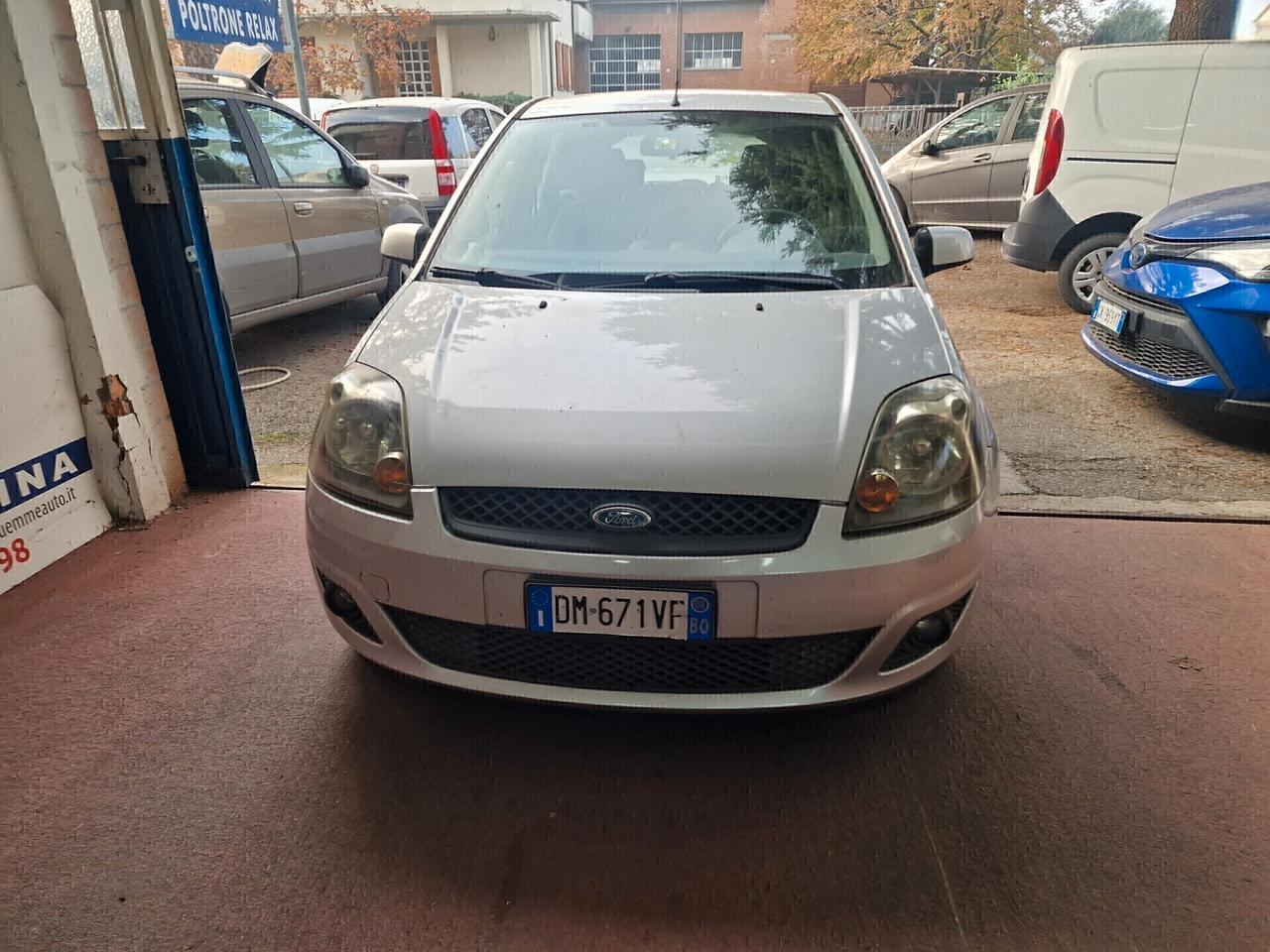 Ford Fiesta 1.4 16V 3p. Ghia