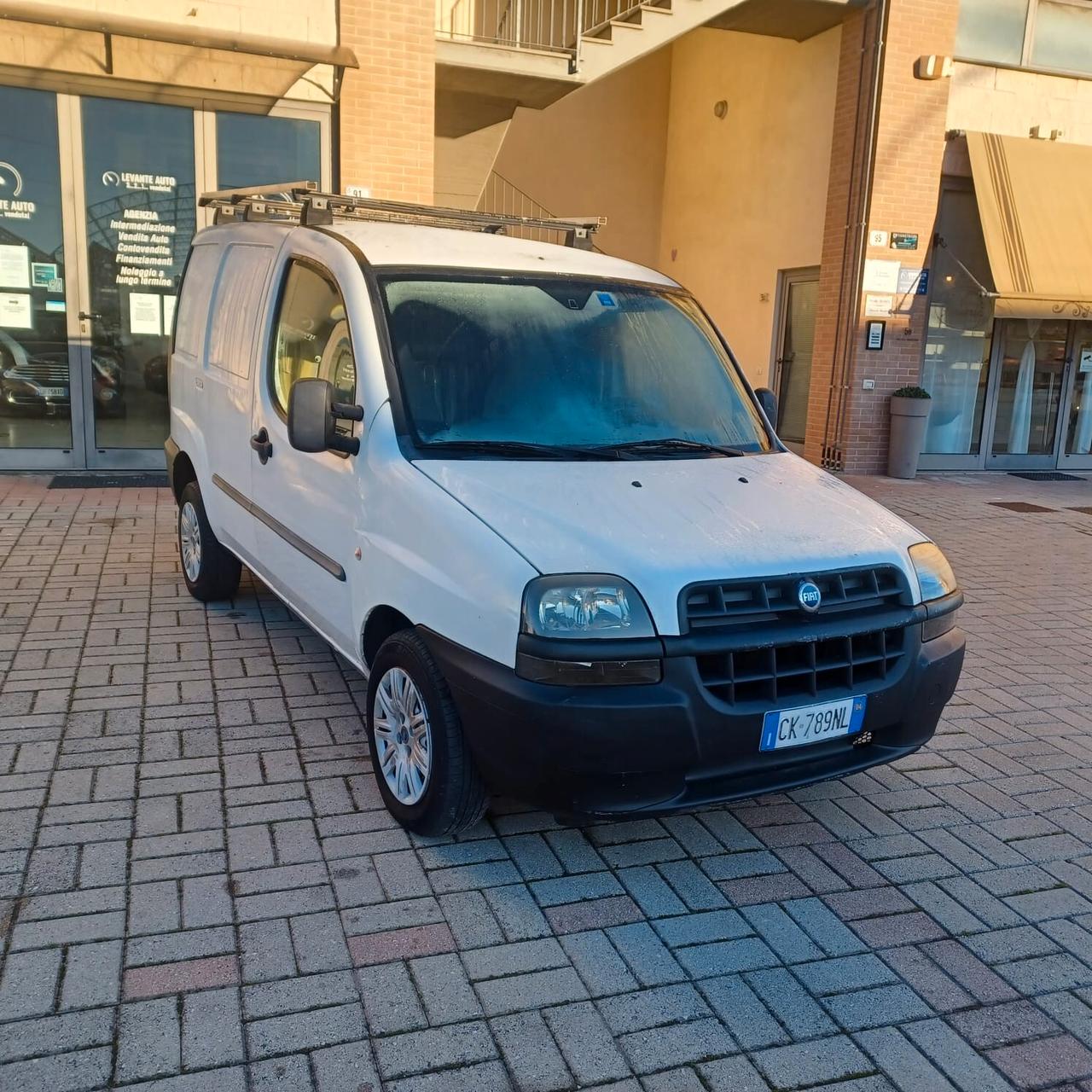 147.038 KM FIAT DOBLO 1.2 FURGONE 2 POSTI