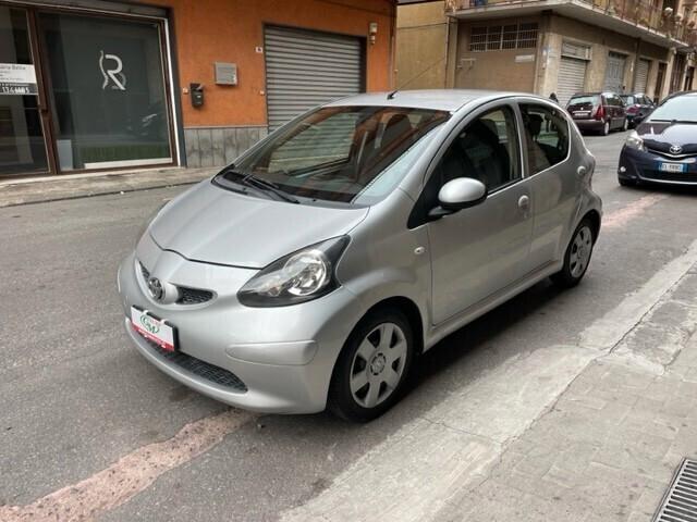 Toyota Aygo 1.0 12V 5 porte