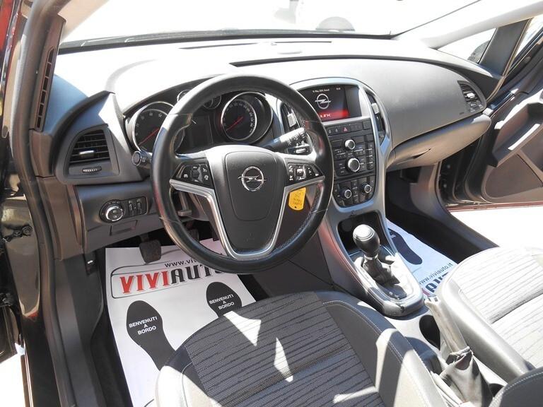 Opel Astra 1.4 Turbo 140CV Sports Tourer GPL Tech Elective