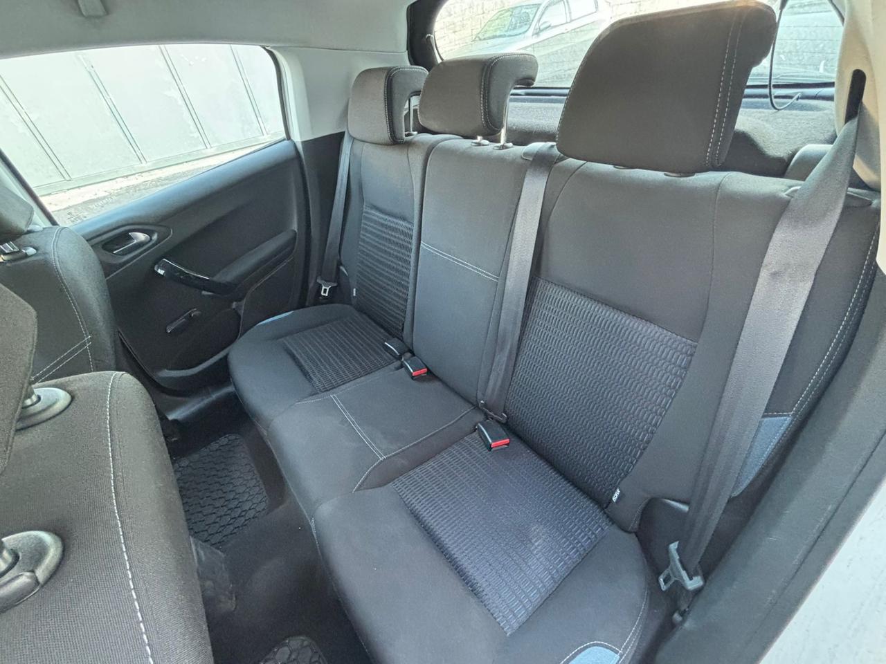 Peugeot 208 1.4 HDi 68 CV 5 porte Allure