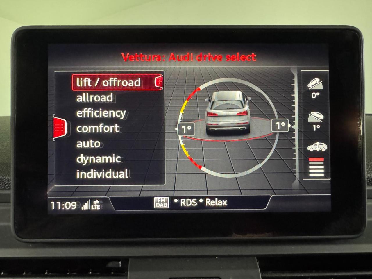 Audi Q5 40 2.0 tdi mhev Business quattro 204cv s-tronic GANCIO TRAINO SOSP. ADATTIVE