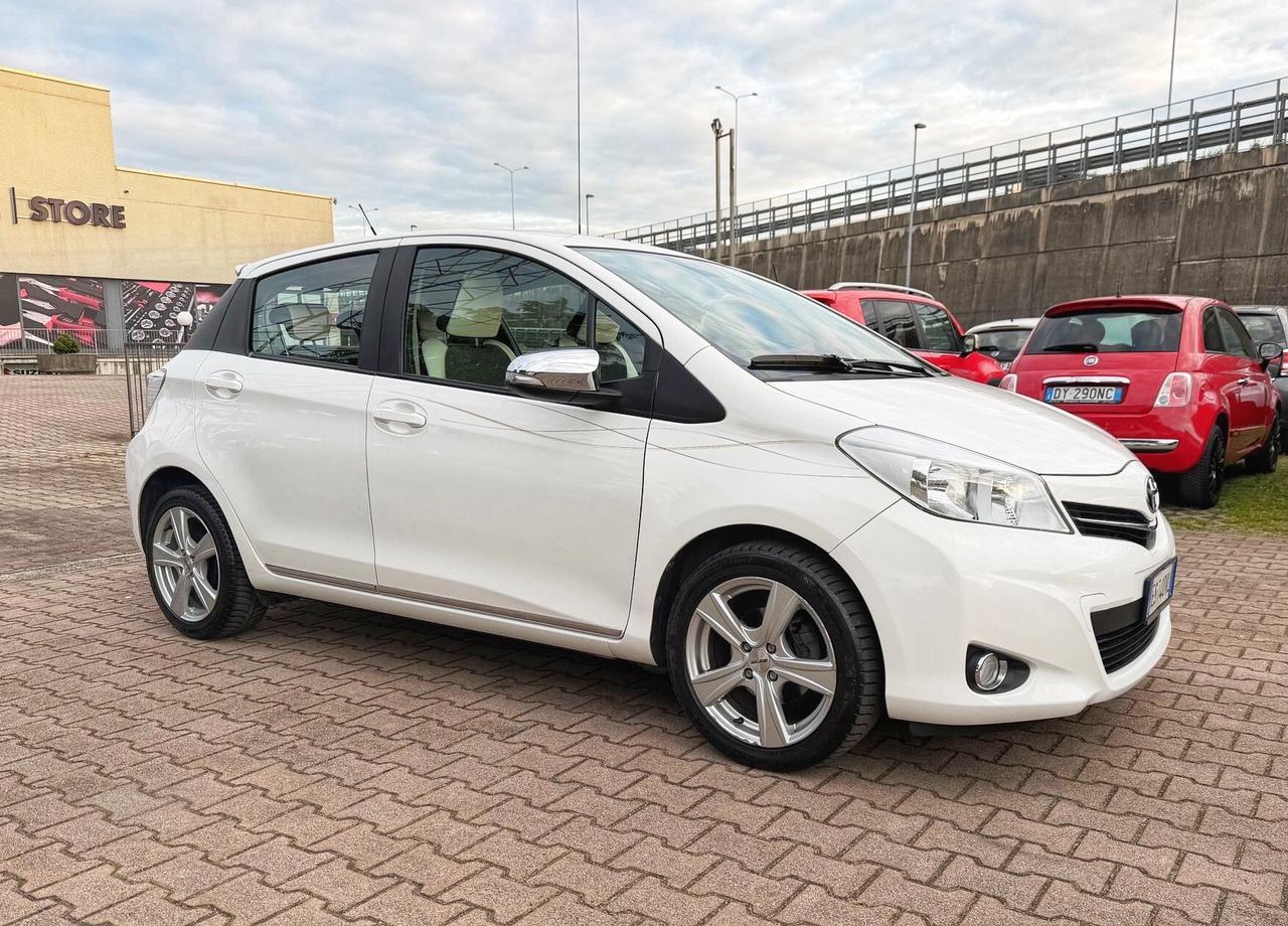 Toyota Yaris 1.3 5 porte OK NEOPATENTATI