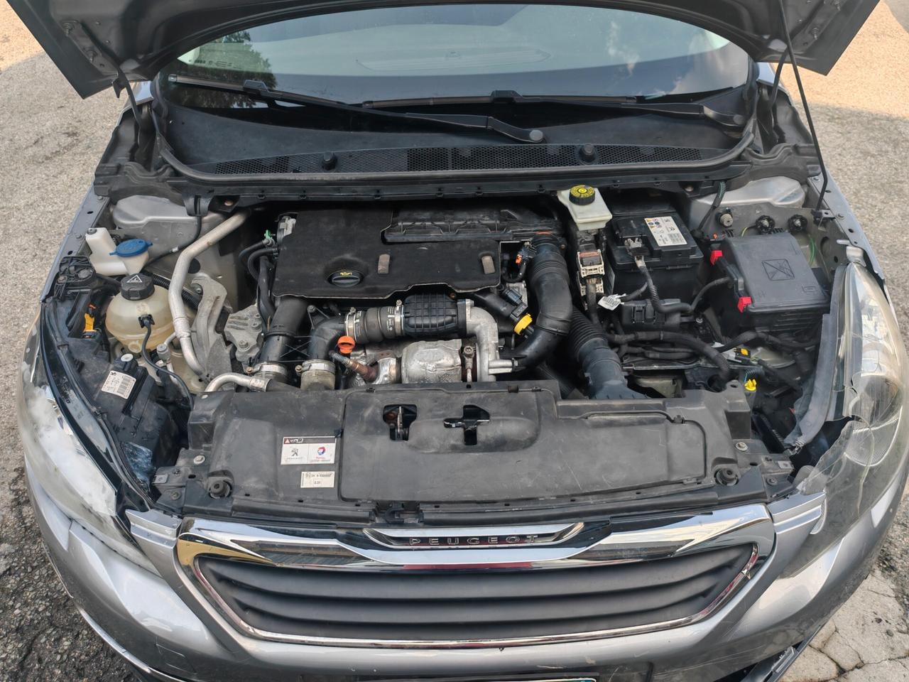 Peugeot 308 1.6 HDi Incidentata/Sinistrata