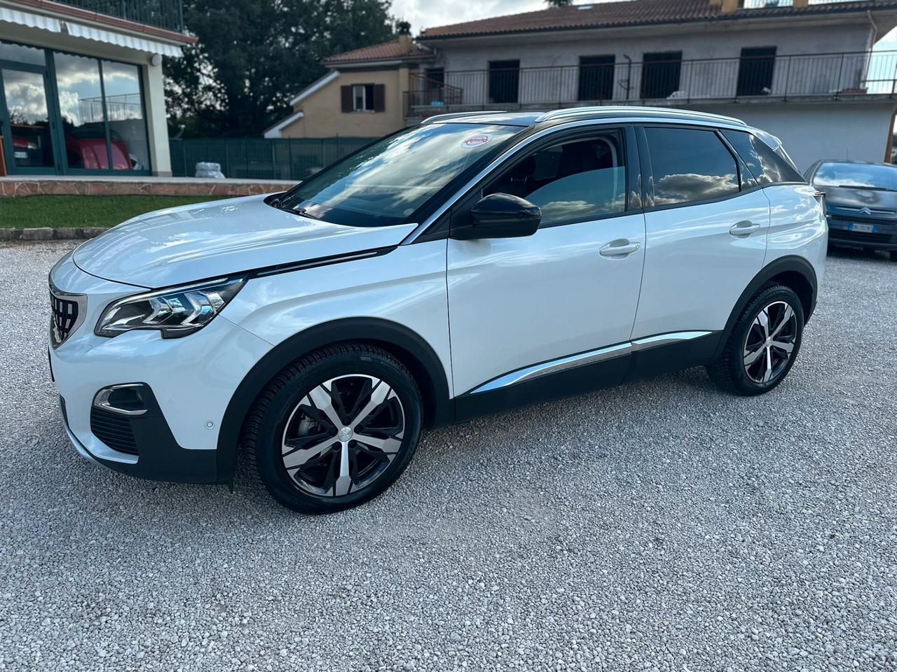 Peugeot 3008 BlueHDi 130 S&S Allure