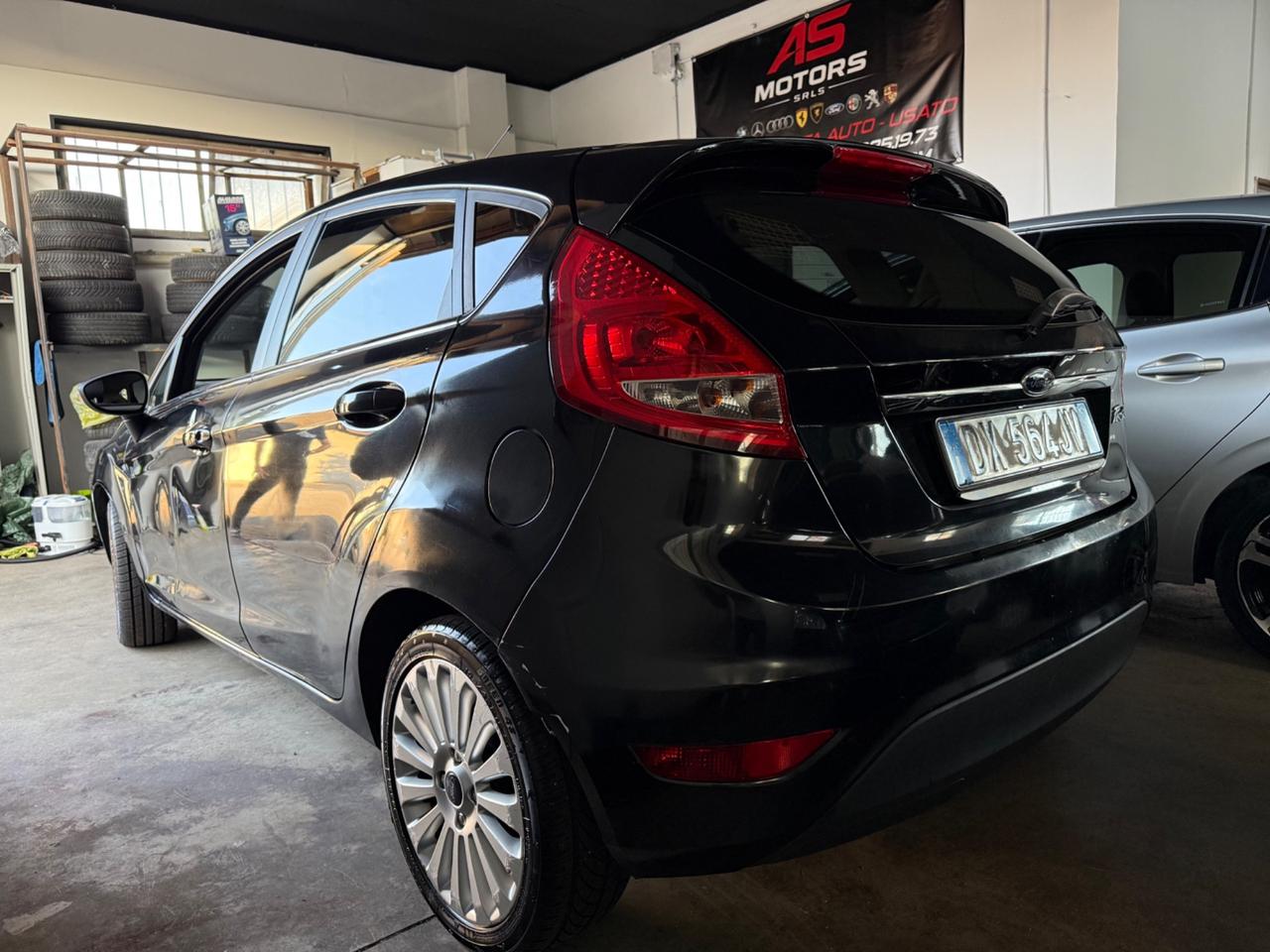 Ford Fiesta 1.4 5 porte Bz.- GPL Titanium