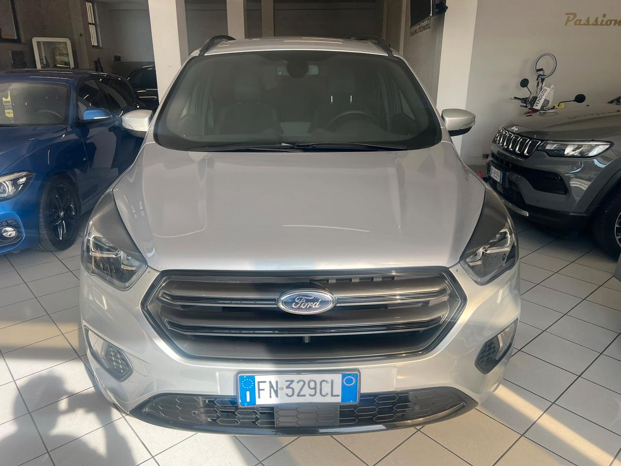 Ford Kuga 1.5 TDCI 120 CV S&S 2WD ST-Line