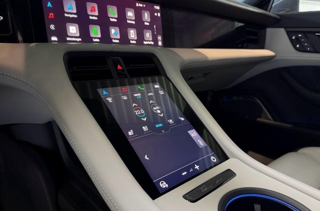 Porsche Taycan Turbo S - 950 CV