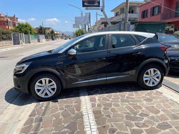 Renault Captur business