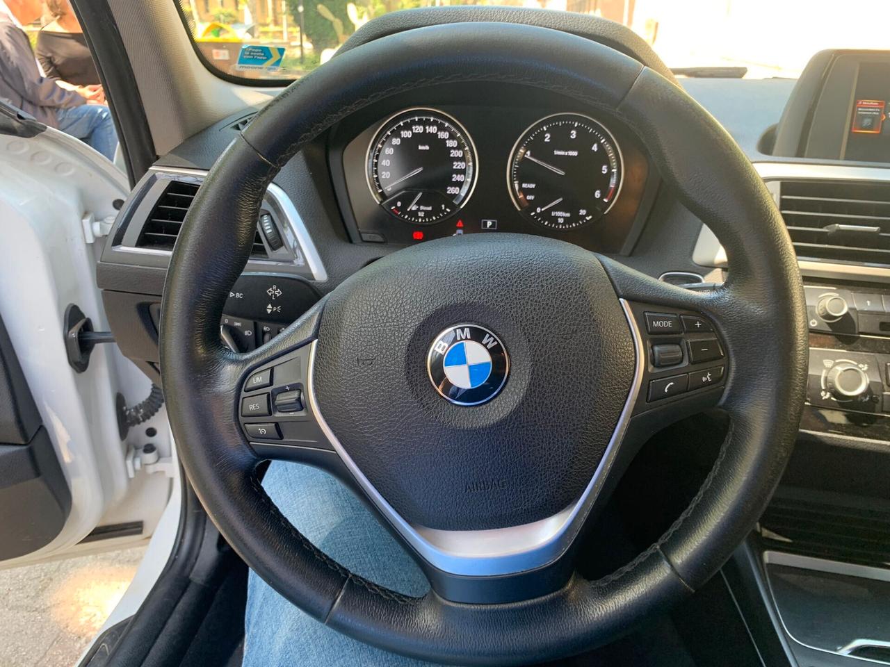 Bmw 116 5p. Advantage automatica
