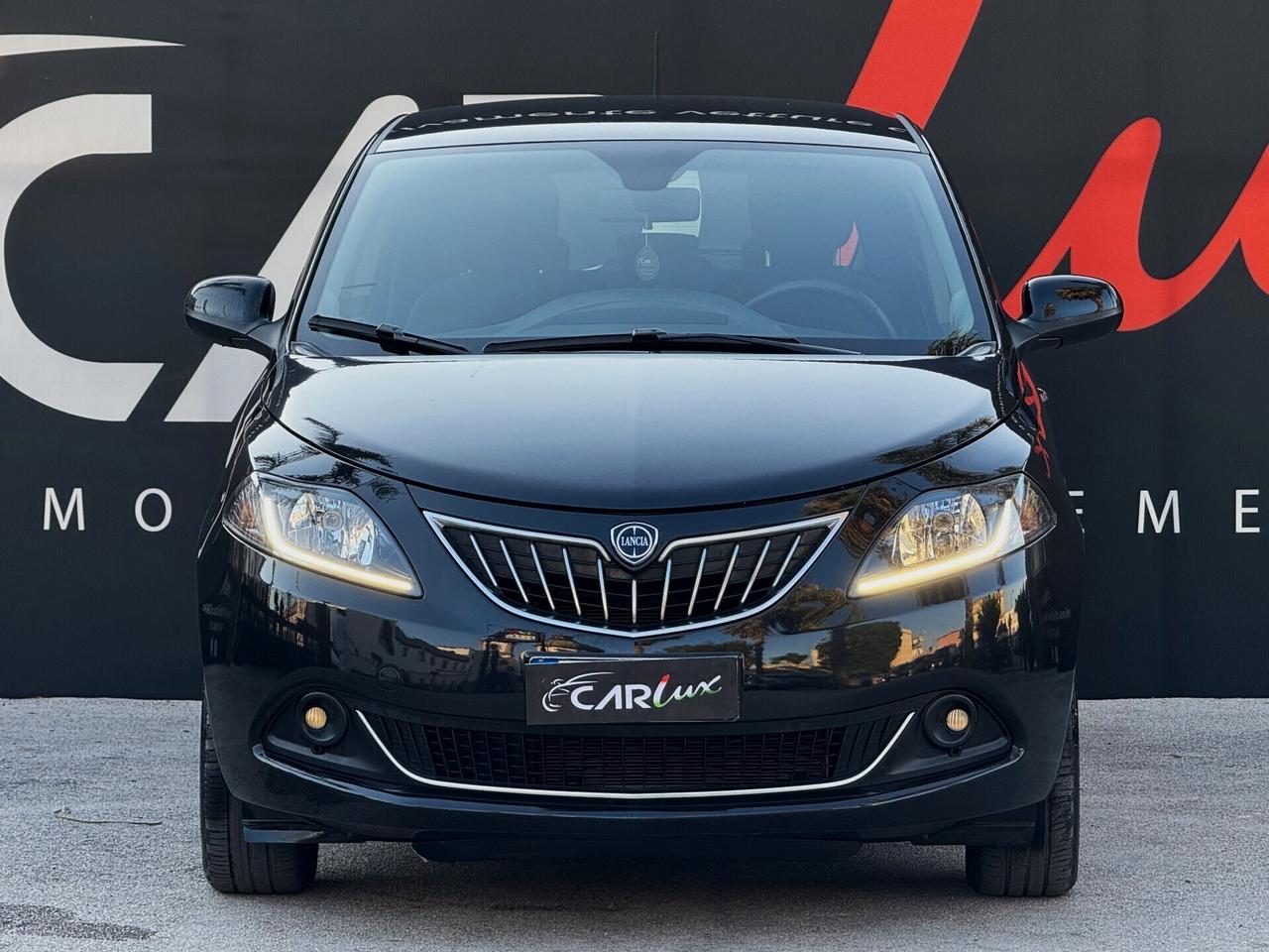 Lancia Ypsilon 1.0 Firefly Hybrid Gold Plus 70CV LED CAM