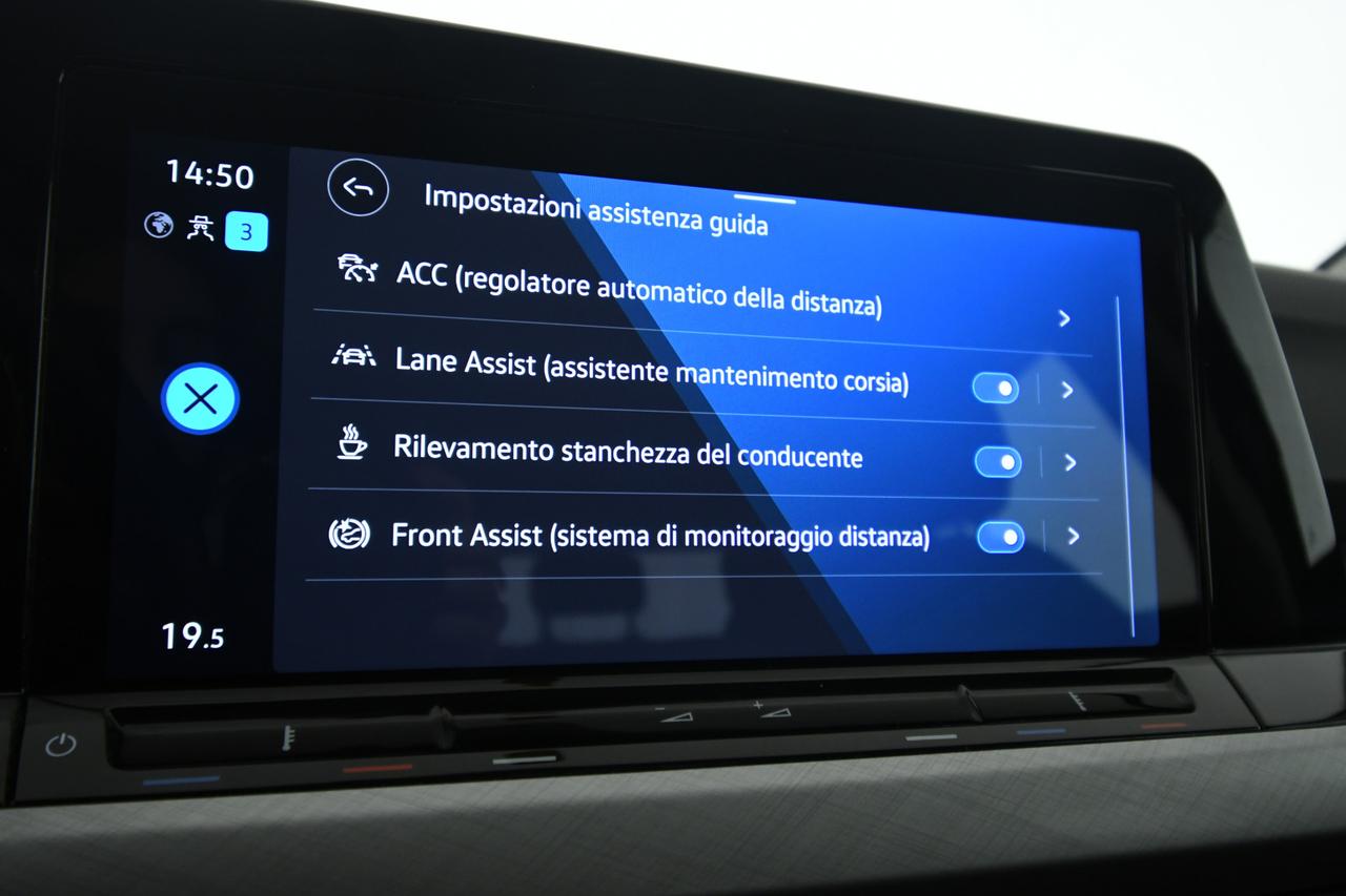 VOLKSWAGEN Golf 2.0 tdi Life 115cv dsg ACC+LED+NEOPATENTATI