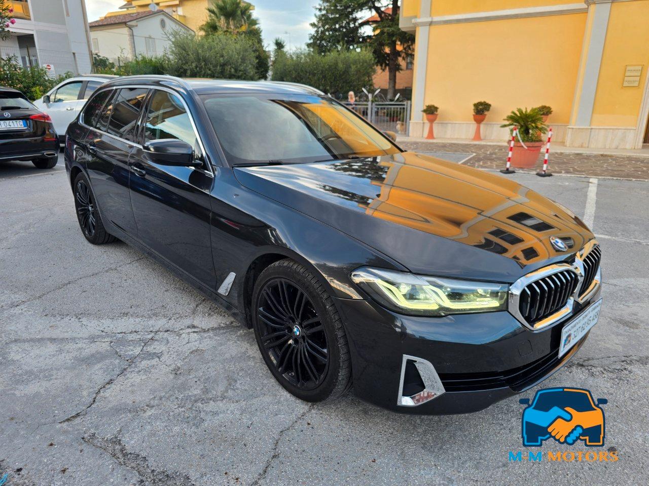 BMW 530 d Touring mhev 48V xdrive Luxury auto