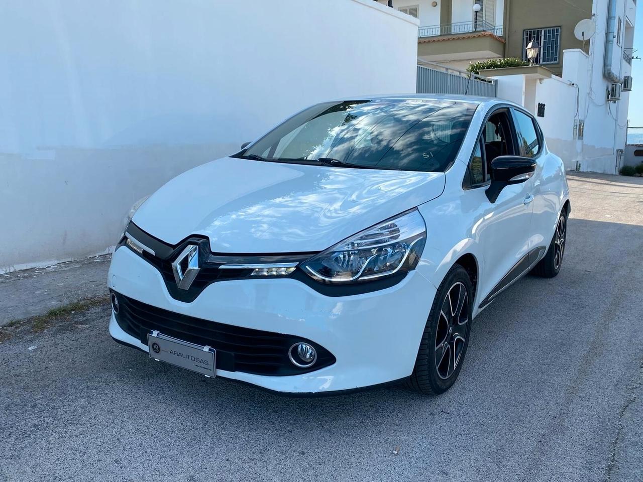 Renault Clio 1.2 75CV 5 Porte Costume National