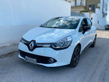 Renault Clio 1.2 75CV 5 Porte Costume National
