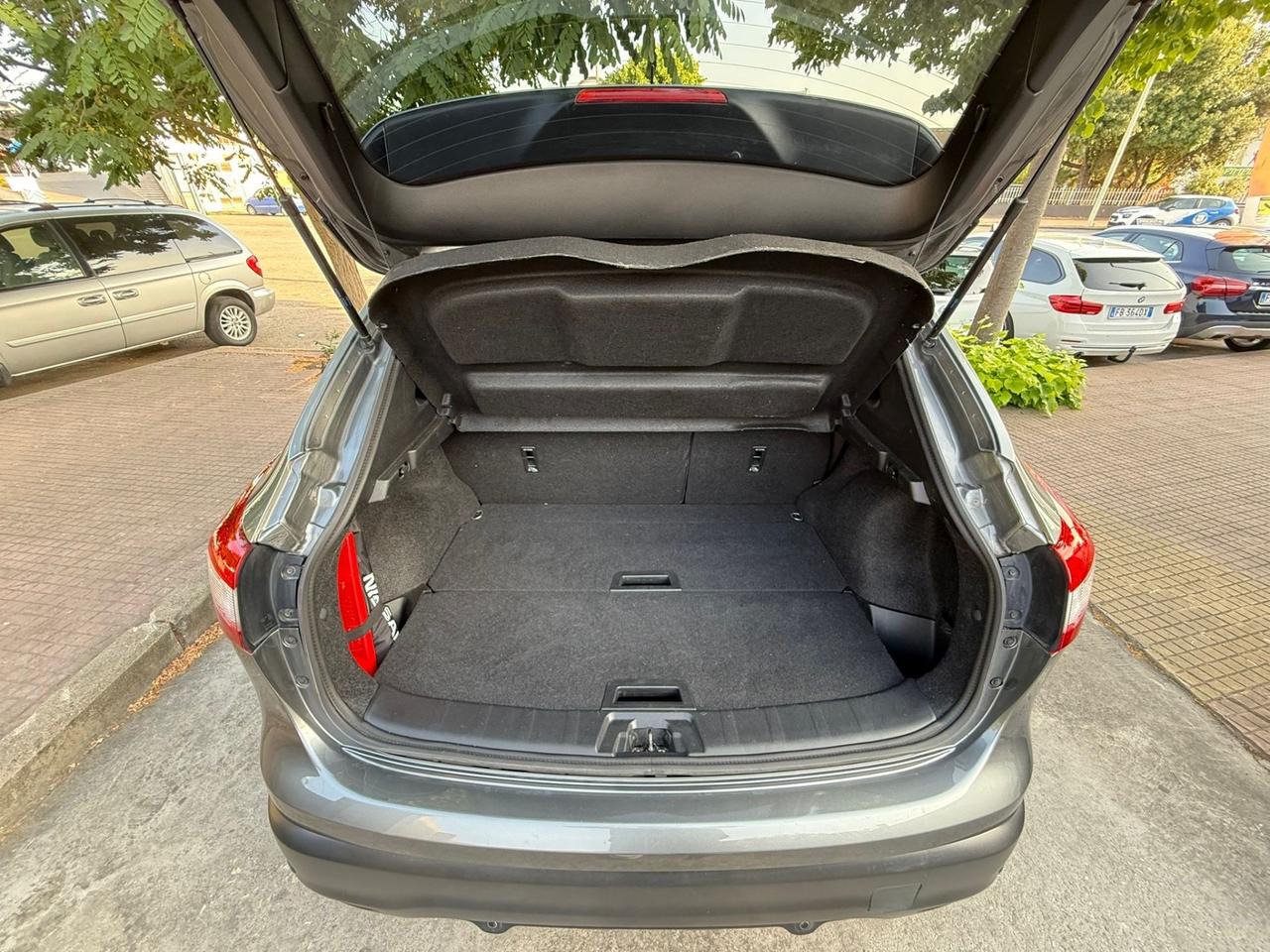 Nissan Qashqai KM. 1.5 dCi N-Connecta