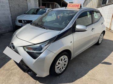 Toyota Aygo 1.0 VVT-i 72 CV 5 porte x-cite