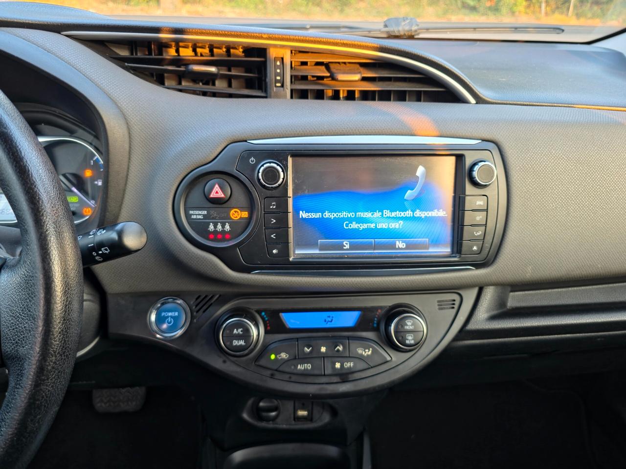 Toyota Yaris 1.5 Hybrid 5 porte Active E6B Automatico NEO 2016