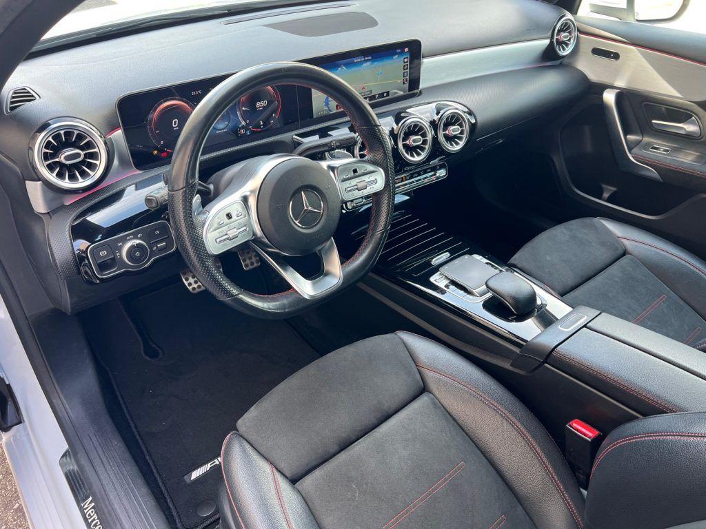 Mercedes-Benz A 180 d Automatic Premium AMG Line