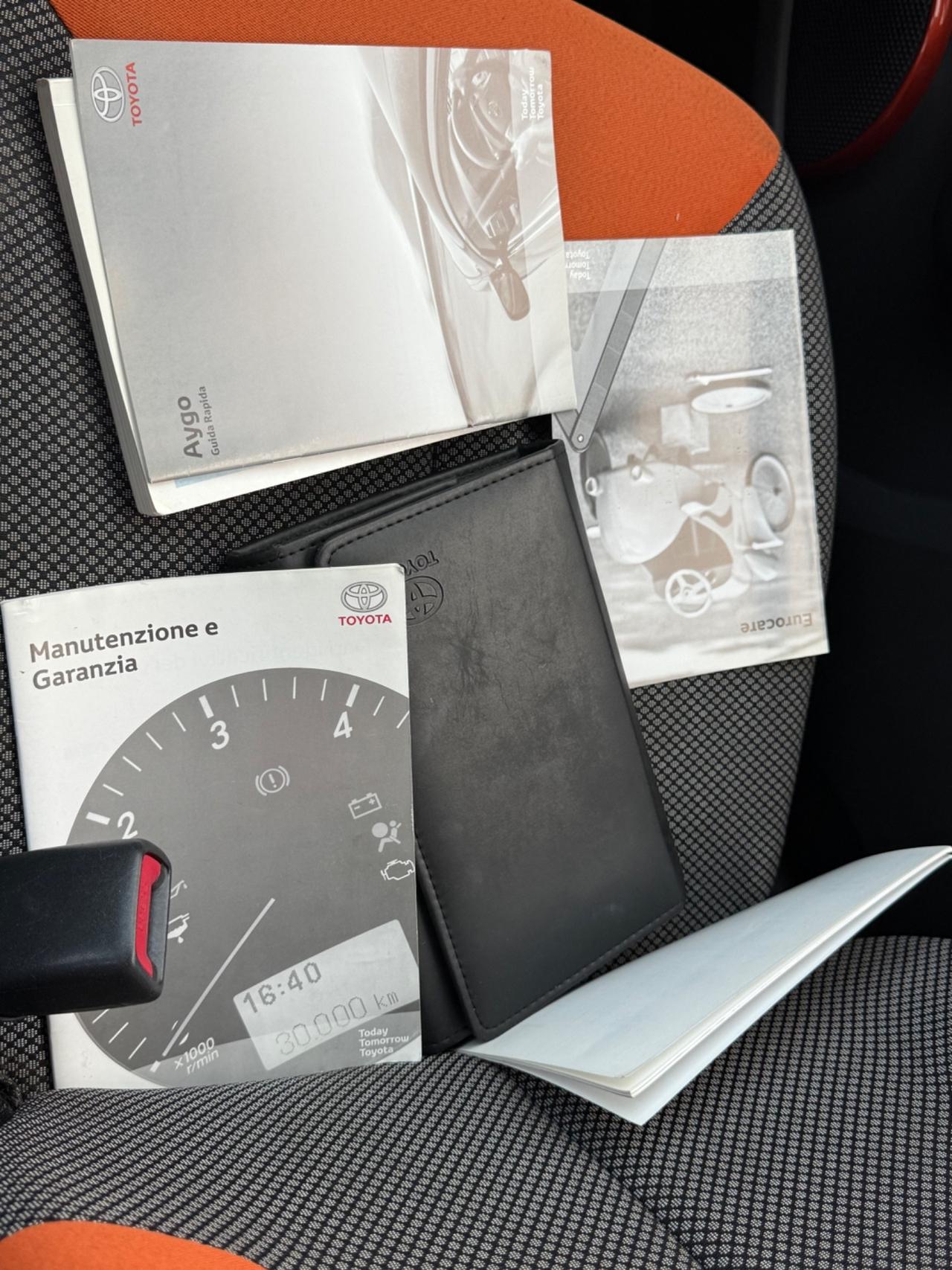 Toyota Aygo 1.0 12V VVT-i 5 porte Tobasco