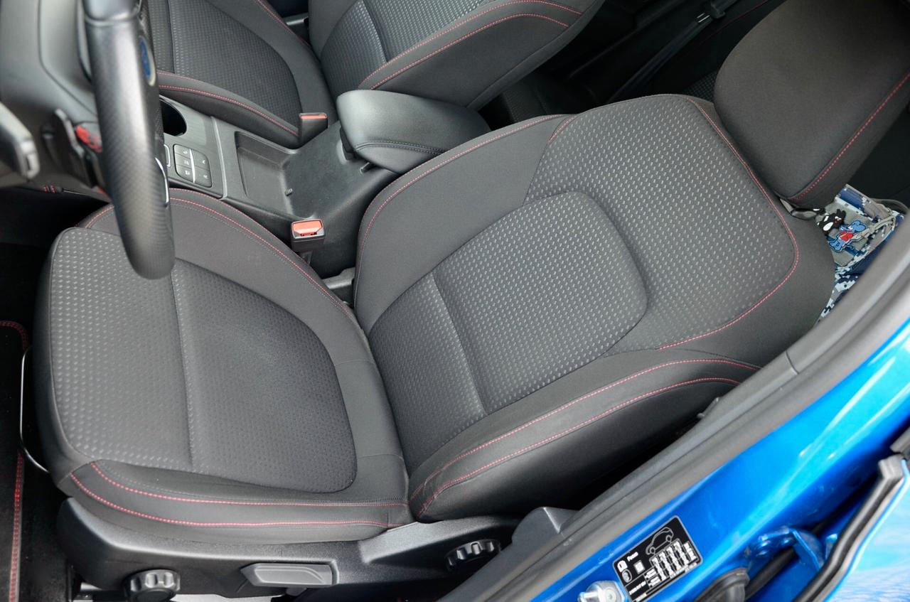 FORD FOCUS SW 1.0 SCOBOOST ST-LINE CO-PILOT 125cv AUTO, SERVICE CERTIFICATI, UFF ITALIANA, EURO 6D, FARI FULL LED, RETROCAMERA, NAVI, PERMUTE