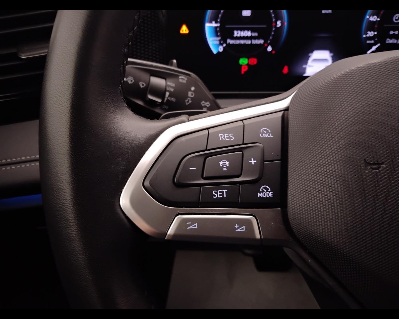 VOLKSWAGEN Tiguan III 2024 - Tiguan 2.0 tdi Life 150cv dsg