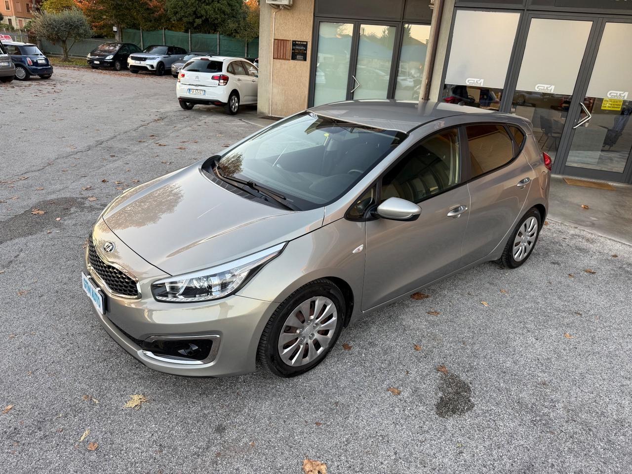 Kia Ceed cee'd 1.6 CRDi 110 CV 5 porte Active