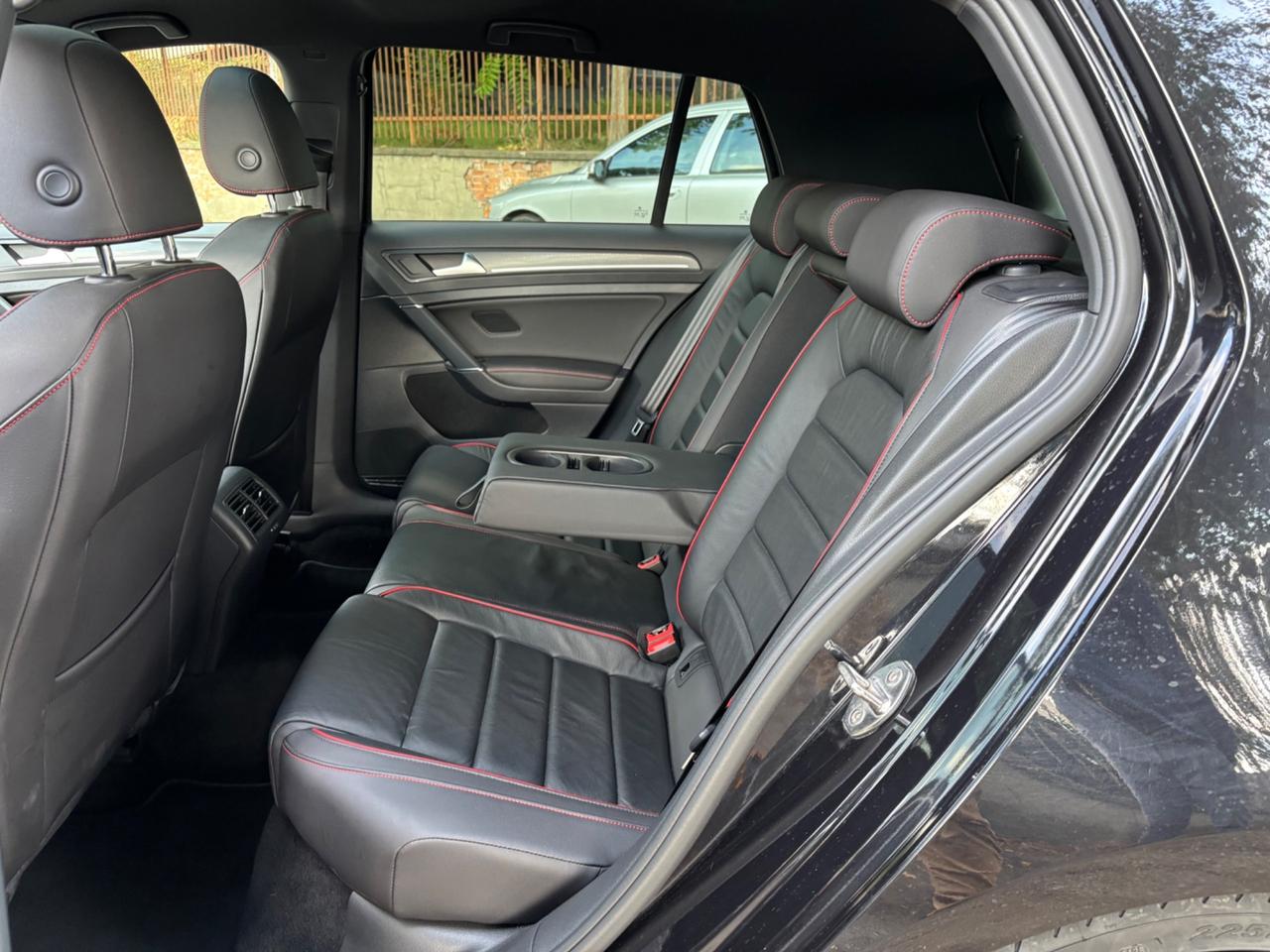 Volkswagen Golf GTI Performance 2.0 245 CV TSI 5p. BMT