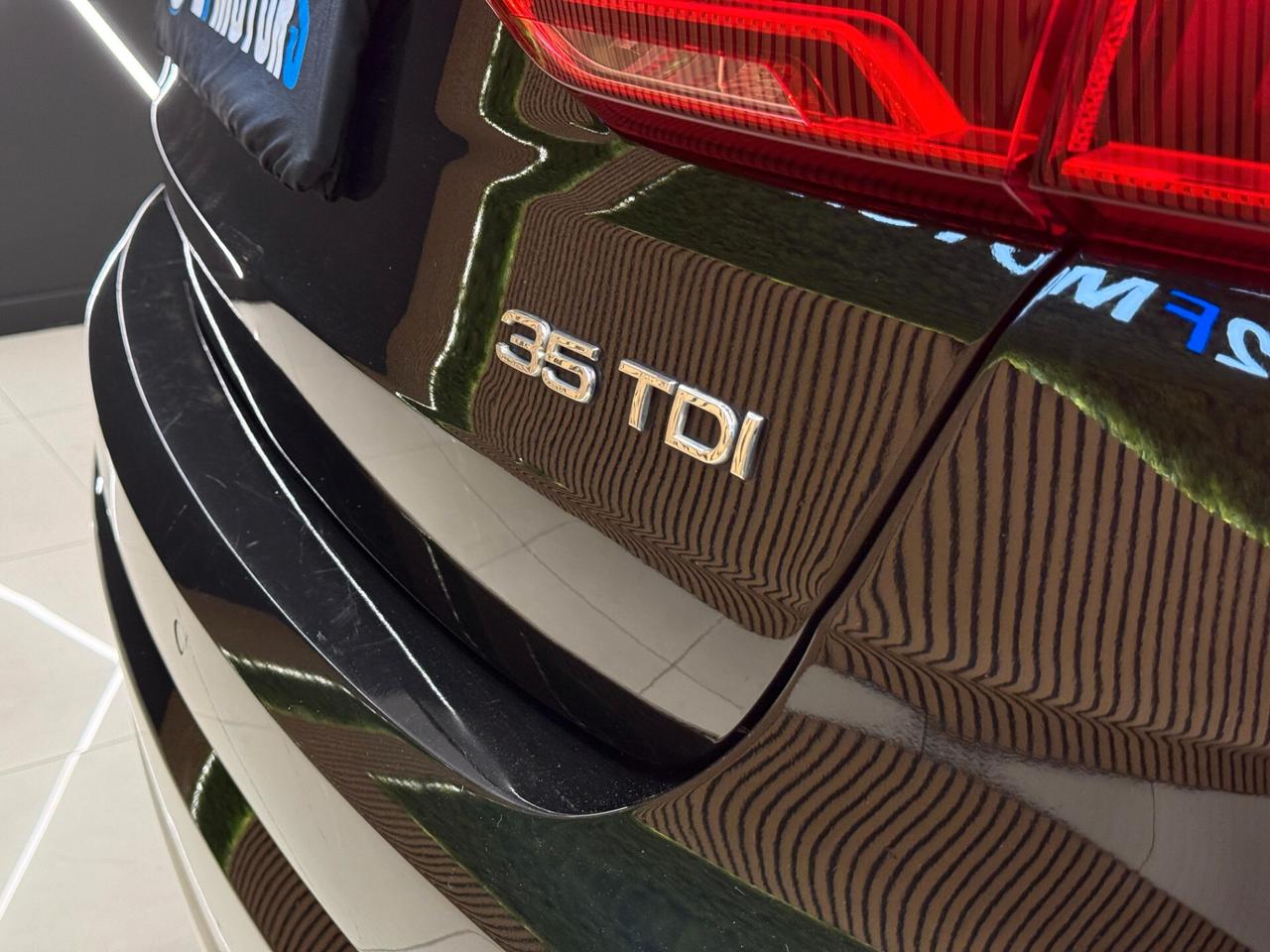Audi Q3 35 TDI S tronic Business