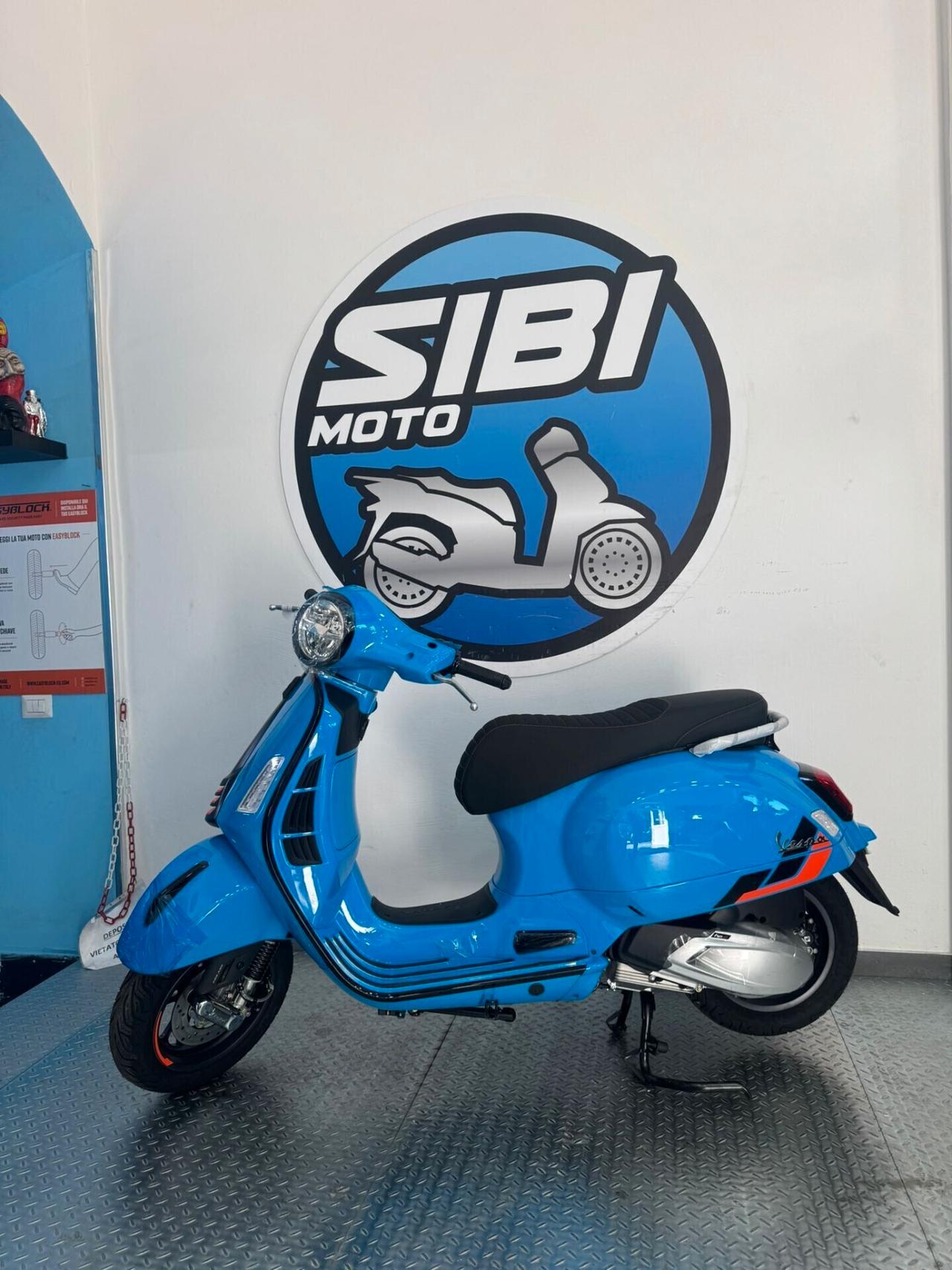 Piaggio Vespa 310 GTS SUPER