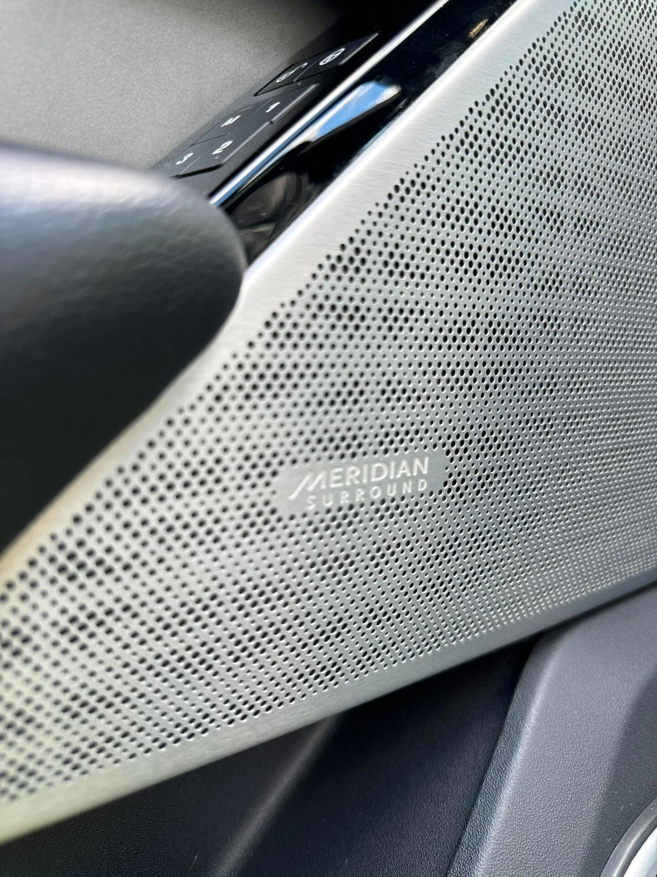 Land Rover Range Velar 2.0D I4 240 CV HSE (RISERVATA A COMMERCIANTI)