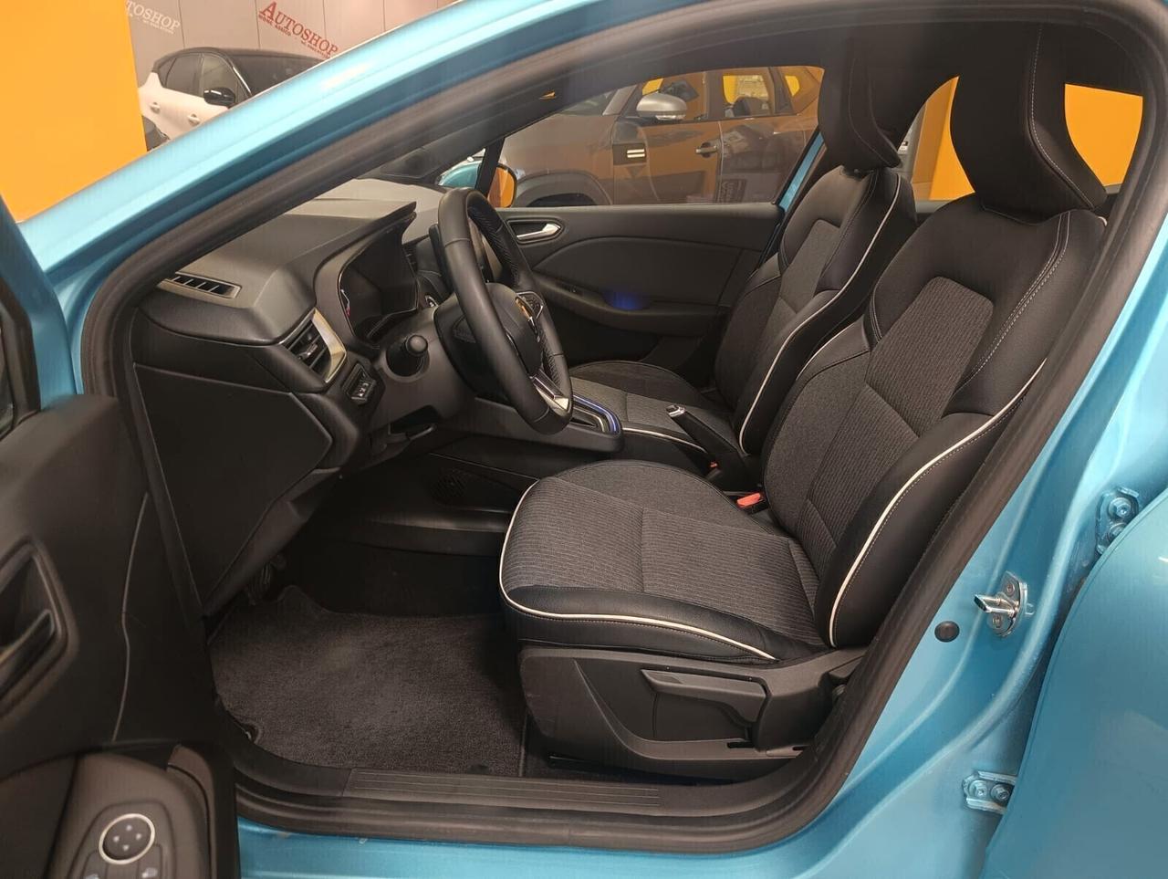 Renault Clio Full Hybrid E-Tech 140 CV 5 porte Intens