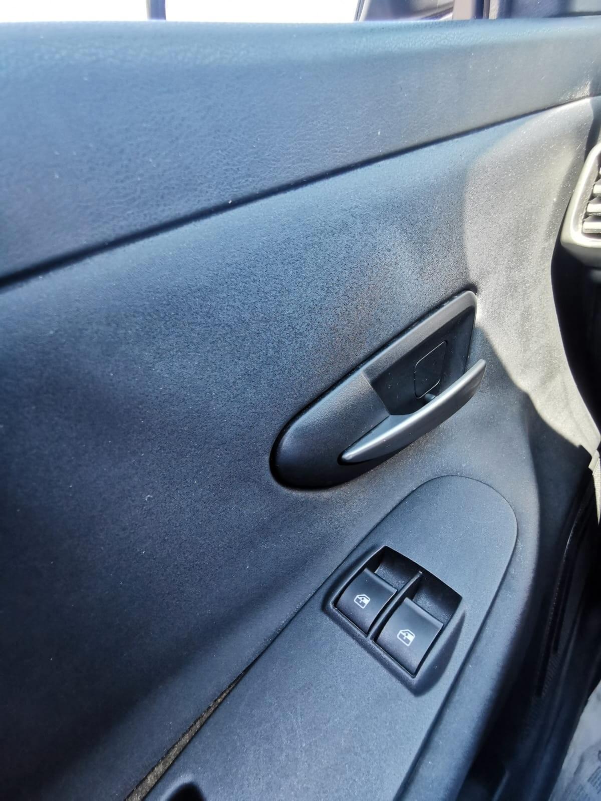 Lancia Ypsilon 1.2 69 CV 5P. GPL Ecochic Silver