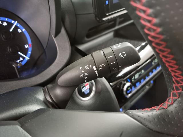 TOYOTA Yaris Cross 1.5 Hybrid 5p. E-CVT GR SPORT