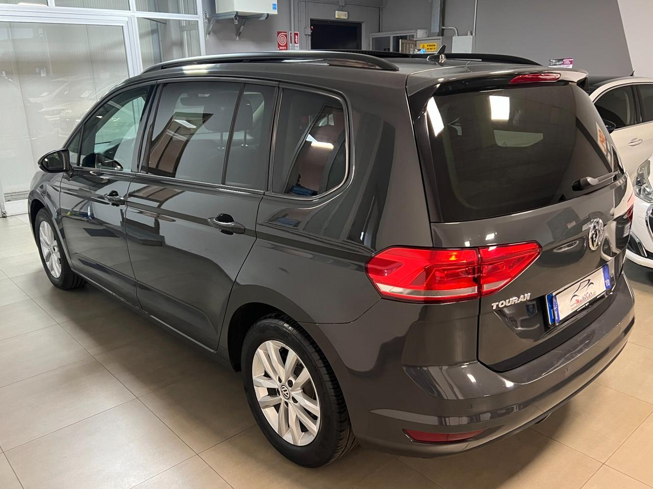 Volkswagen Touran 1.6 TDI 115 CV SCR DSG Highline BlueMotion Tech.