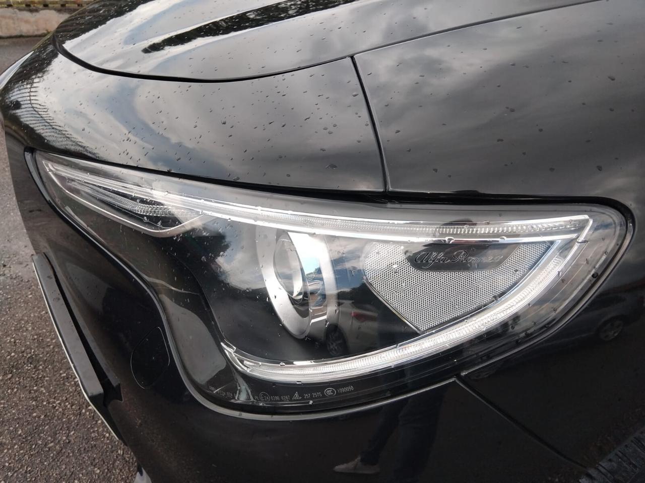Alfa Romeo Stelvio 2.2 Turbodiesel 160 CV AT8 RWD Business