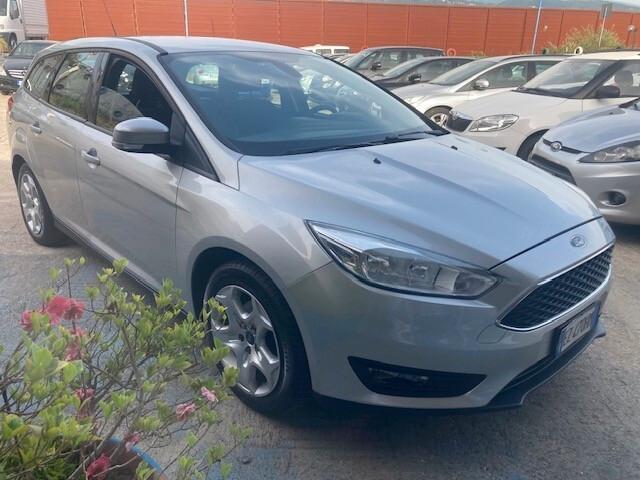 Ford Focus 1.6 120 CV GPL SW Titanium