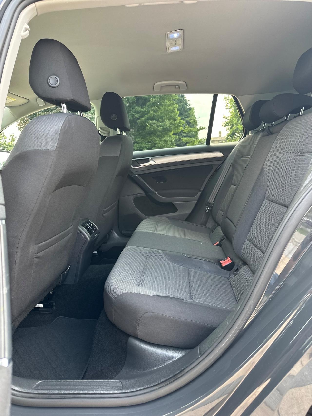 Volkswagen Golf Business 1.6 TDI 5p. Comfortline BlueMotion Technology NEOPATENTATI