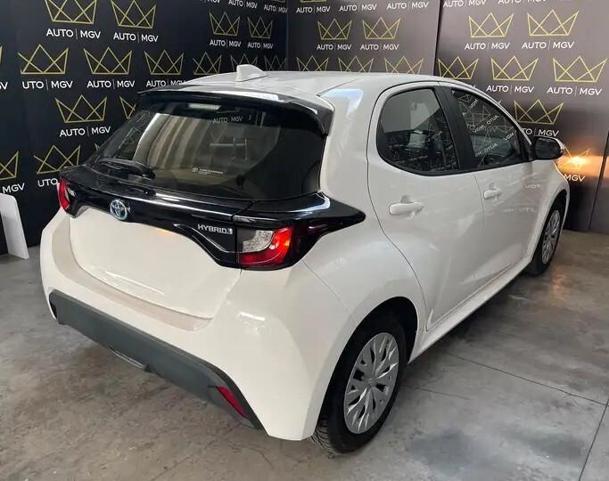 Toyota Yaris 1.5 Hybrid 5 porte Business AUTOCARRO