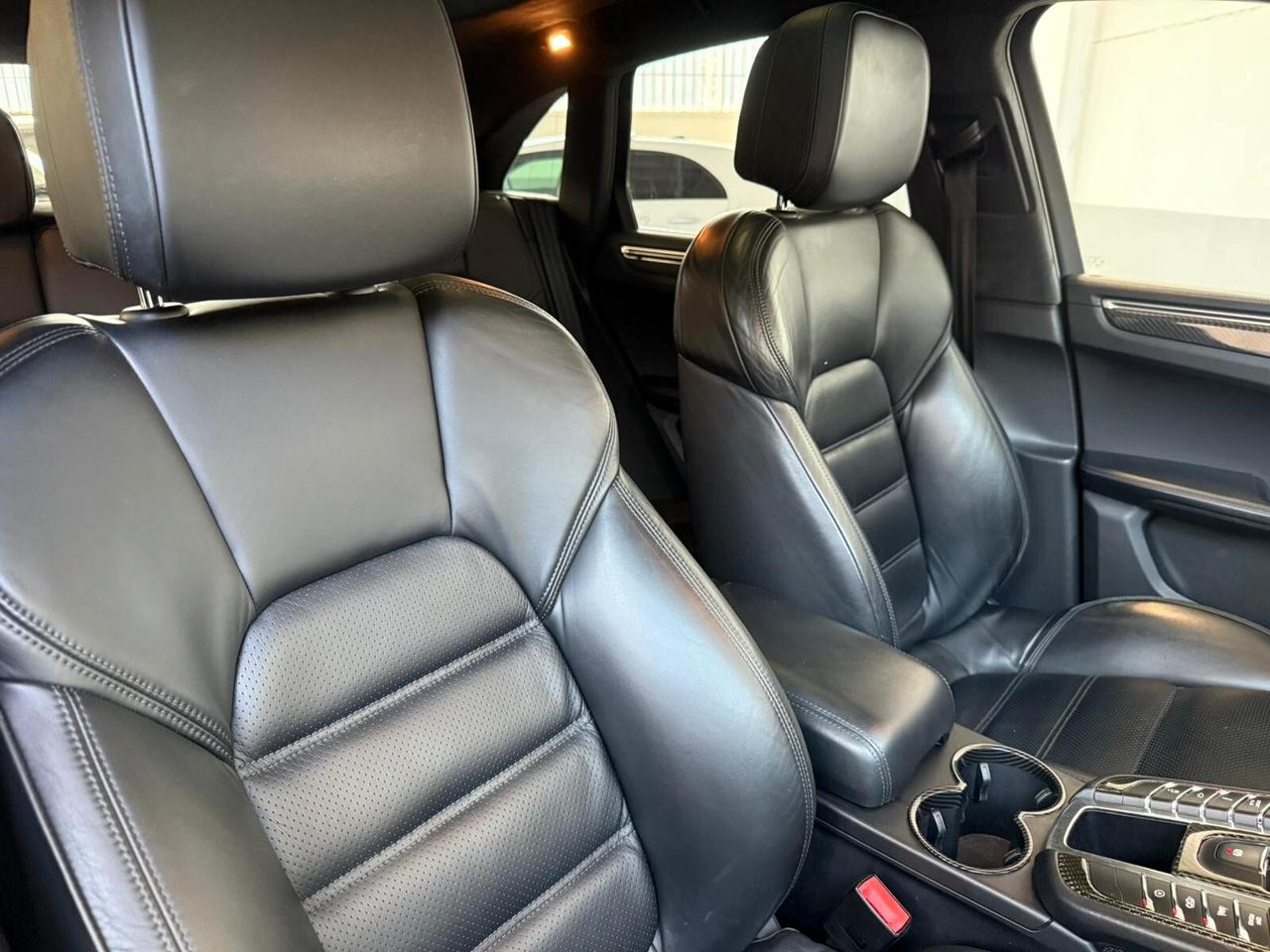 Porsche Macan 3.6 Turbo full optional GANCIO TRAINO+CHRONO+CARBO+SCARICO+DOPPIO TETTO